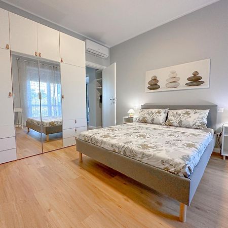 Torre 24 - Luxury Naviglio Suite Mailand Exterior foto